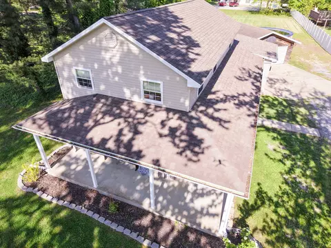 Exterior - 212 Oak St, Flora, IL 62839 photo 7 of 14