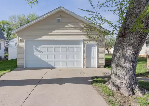 Other - 1124 Walnut St, Buffalo, IA 52728 photo 2 of 10