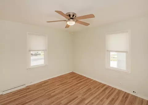 Bedroom - 1124 Walnut St, Buffalo, IA 52728 photo 1 of 5