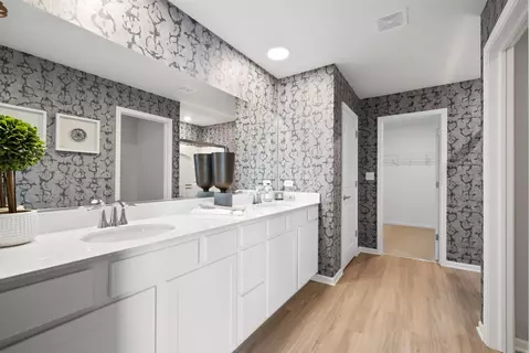 Bath - 2000 Cosman Way, Algonquin, IL 60102 photo 1 of 2