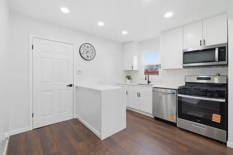 Kitchen - 8622 S 78th Ave, Bridgeview, IL 60455 photo 1 of 3