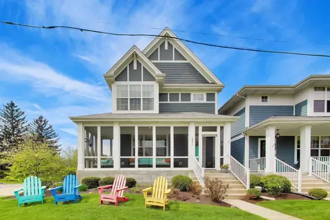 1331 Avery Ave, Wheaton, IL 60187