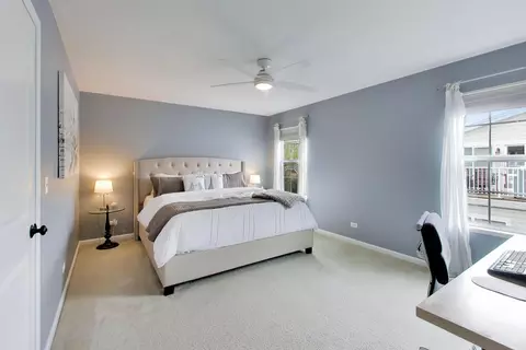 Bedroom - 1331 Avery Ave, Wheaton, IL 60187 photo 3 of 3
