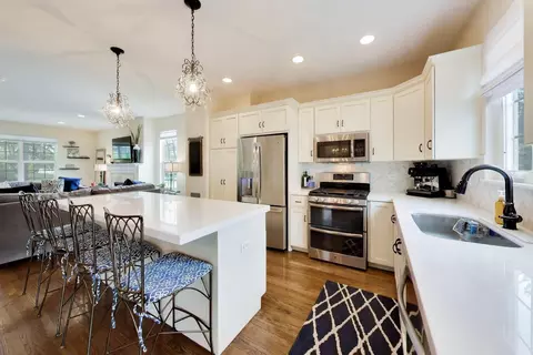 Kitchen - 1331 Avery Ave, Wheaton, IL 60187 photo 1 of 3