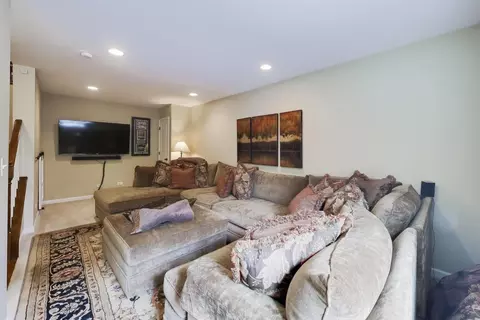 Living - 1331 Avery Ave, Wheaton, IL 60187 photo 3 of 3