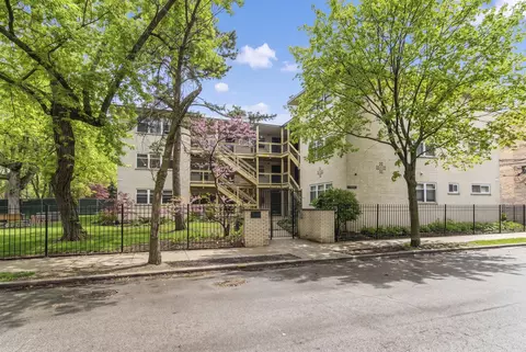 4258 N Greenview Ave #3E, Chicago, IL 60613
