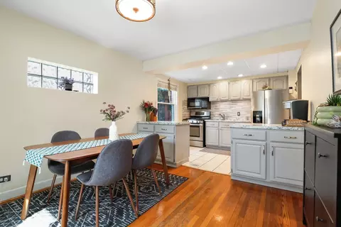 Dining - 2357 S 3rd Ave, North Riverside, IL 60546 photo 2 of 2