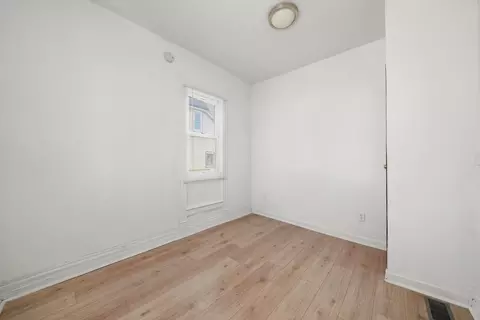 Bedroom - 1095-1097 E Merchant St, Kankakee, IL 60901 photo 2 of 3