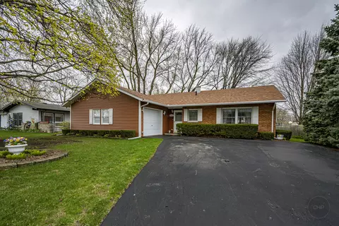 24126 W Hazelcrest Dr, Plainfield, IL 60544