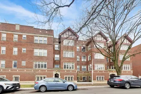 2221 E 68th St #3, Chicago, IL 60649