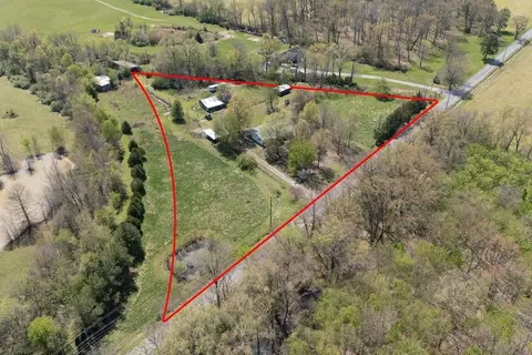 13849 Mustang Rd, Marion, IL 62959