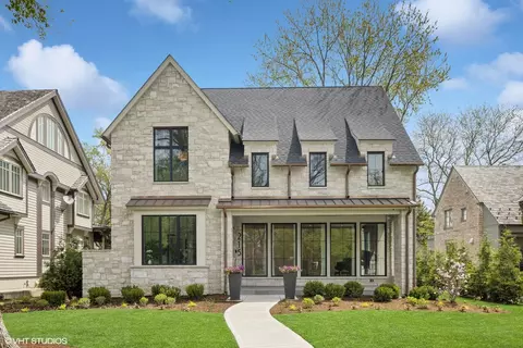 215 N Washington St, Hinsdale, IL 60521