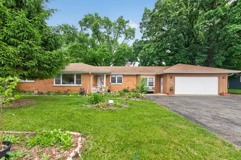 7307 W College Dr, Palos Heights, IL 60463