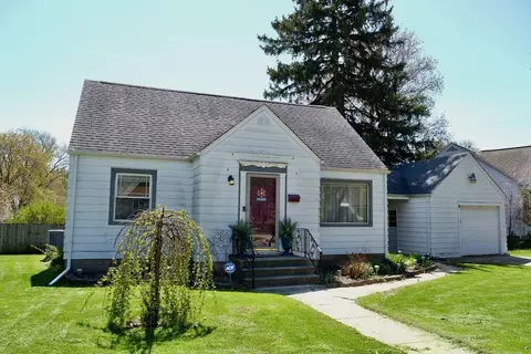 1804 E Gate Pkwy, Rockford, IL 61108