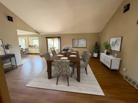 Dining - 2375 Chestnut Ln, Morris, IL 60450 photo 1 of 1