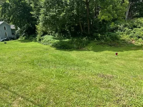 00 Christie St, Davenport, IA 52807