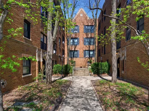 1104 W Montana St #3, Chicago, IL 60614