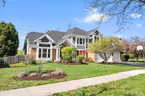 2116 Birchwood Ln, Buffalo Grove, IL 60089
