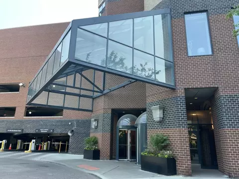 3660 N Lake Shore Dr #2310, Chicago, IL 60613