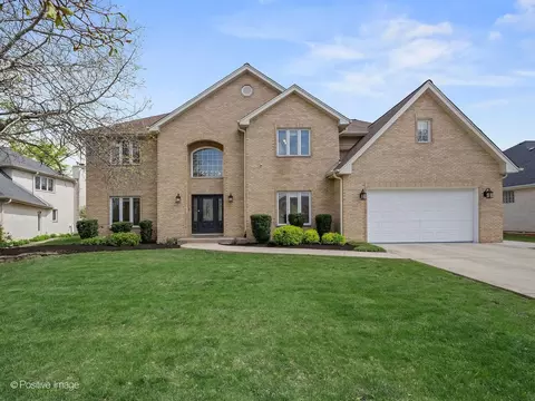 6437 Davane Ct, Downers Grove, IL 60516