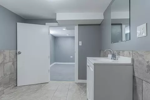 Bath - 3640 W 86th St, Chicago, IL 60652 photo 5 of 5
