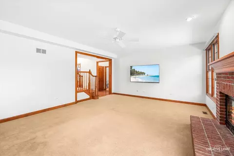Living - 25712 Skyline Ct S, Plainfield, IL 60585 photo 1 of 2