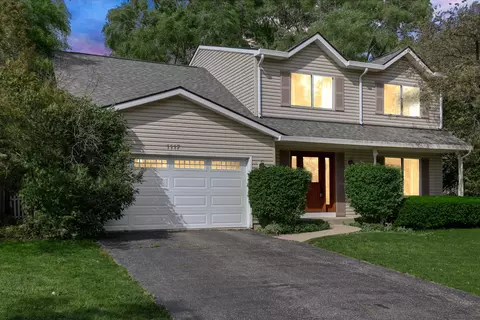 1117 Wishing Well Ln, Naperville, IL 60564