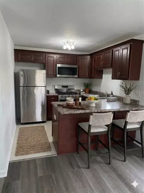 Kitchen - Undisclosed, Elgin, IL 60120 photo 2 of 2