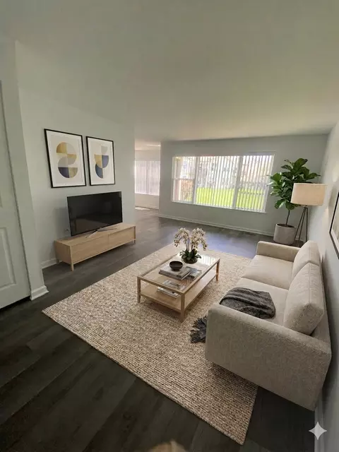 Living - Undisclosed, Elgin, IL 60120 photo 2 of 2