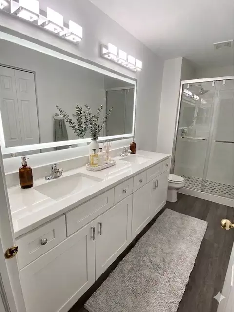 Bath - Undisclosed, Elgin, IL 60120 photo 4 of 4