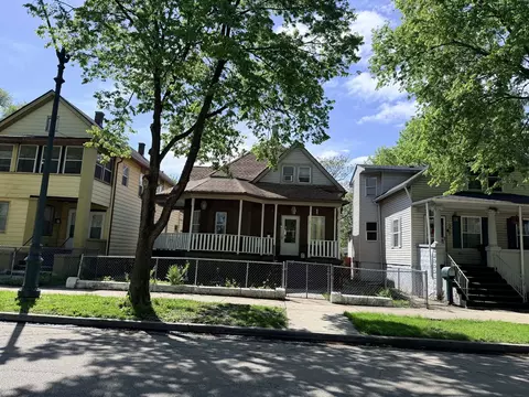 311 S Ottawa St E, Joliet, IL 60436