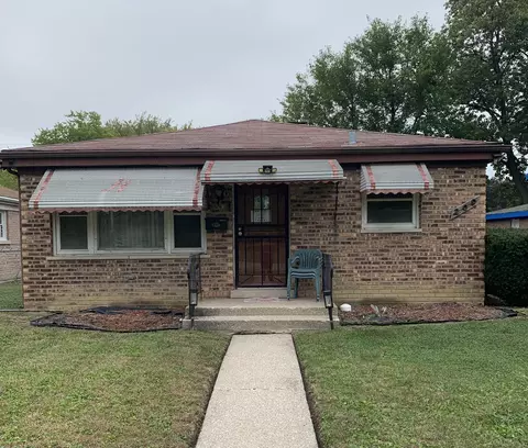 209 W 150th St, Harvey, IL 60426