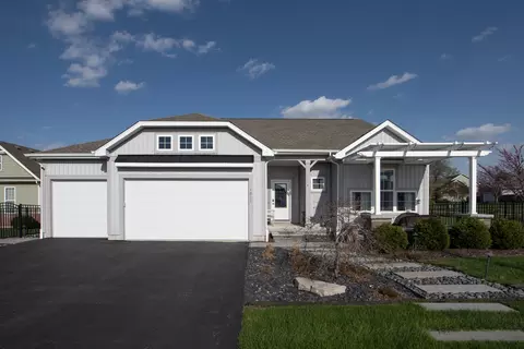 1014 Persimmon Dr, Genoa, IL 60135
