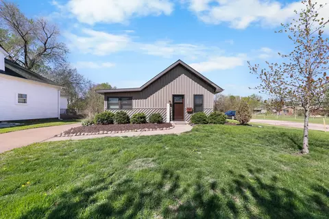 910 S Vermillion St, Streator, IL 61364