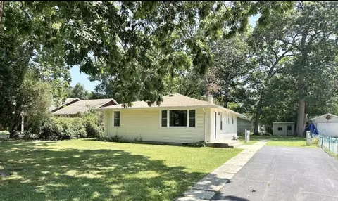 35339 N Hickory Ln, Round Lake, IL 60073