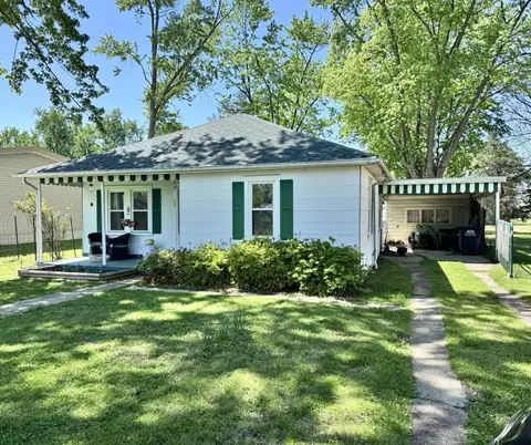 405 Penfield St, Odin, IL 62870