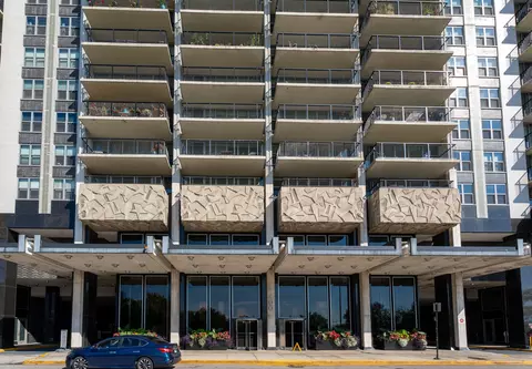 400 E Randolph St #1104, Chicago, IL 60601