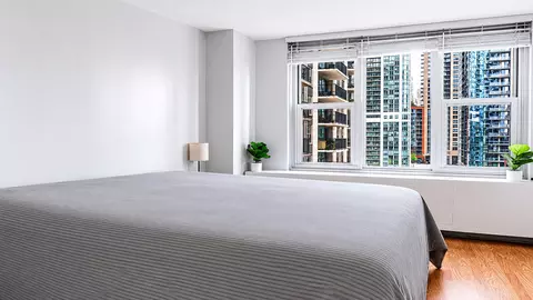 Bedroom - 400 E Randolph St #1104, Chicago, IL 60601 photo 2 of 2