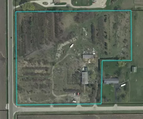 17565 Wagner Rd, Sandwich, IL 60548