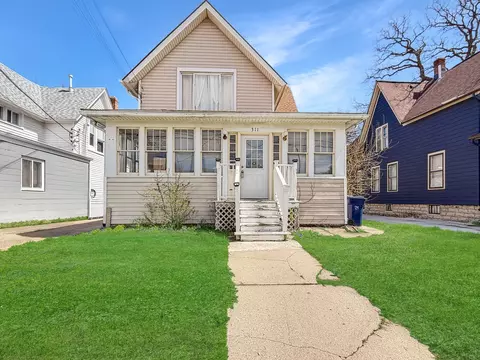 311 Ryerson Ave, Elgin, IL 60123