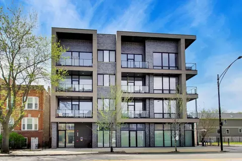 2423 W Fullerton Ave #3F, Chicago, IL 60647