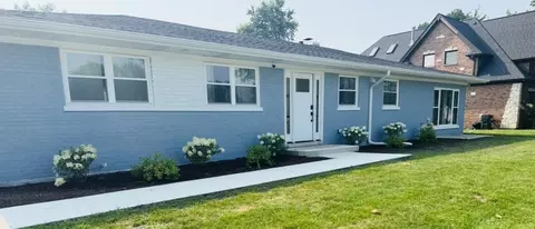 860 S 10th Ave, La Grange, IL 60525