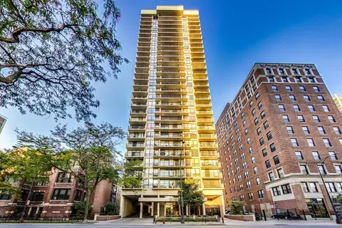 3150 N Sheridan Rd #2A, Chicago, IL 60657