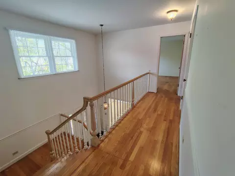 Entry Way - Undisclosed, Glenview, IL 60025 photo 2 of 2