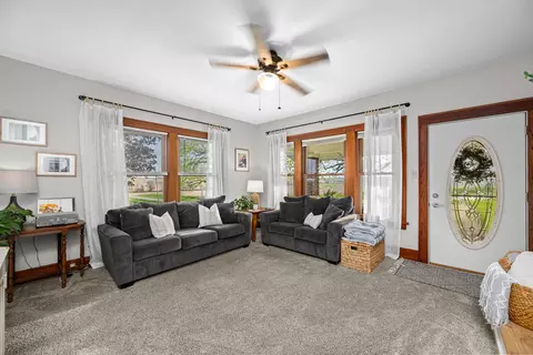 Living - 10198 E 2720 St, Kewanee, IL 61443 photo 2 of 3