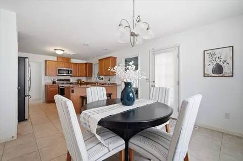 Dining - 1610 Myra Ln, Bloomington, IL 61704 photo 2 of 2