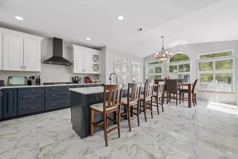 Kitchen - 2014 Fieldstone Ct, Plainfield, IL 60586 photo 1 of 6