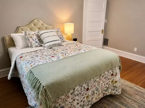 Bedroom - 720 W Monroe St, Bloomington, IL 61701 photo 3 of 5