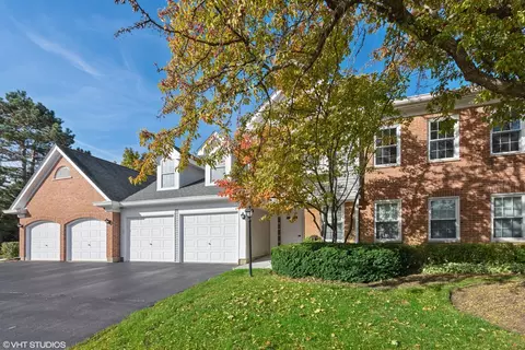 908 Persimmon Ln #D, Mount Prospect, IL 60056