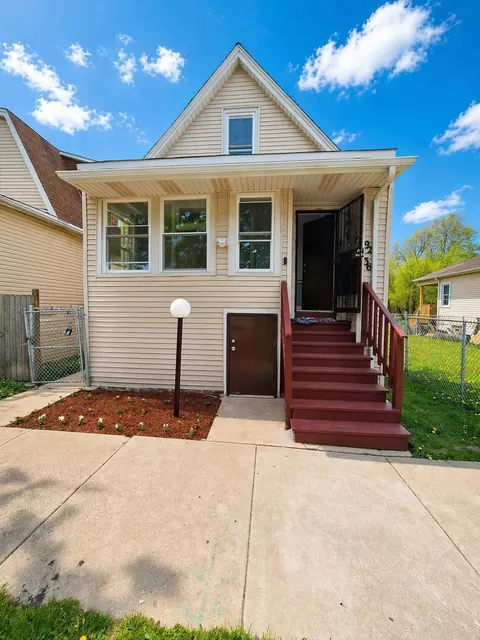 9234 S 9236 S Blackstone Ave, Chicago, IL 60619